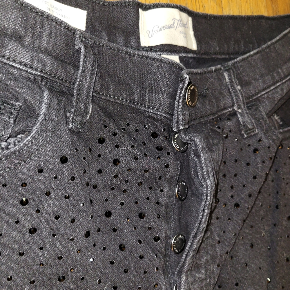Universal tread Mid rise 90s baggy with rhinestone